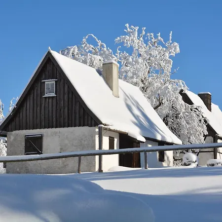 Waldgasthof Bad Einsiedel 3* سيفن